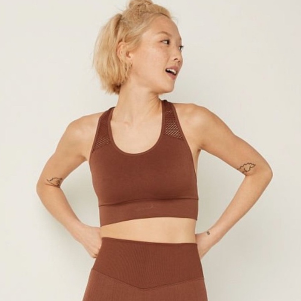 โฅ๐ฑ๐ฎ ๐๐๐๐ (x2) Racerback Sports Bra - Picture 5 of 15